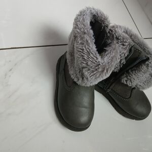 Cozy Gray Kids Boots